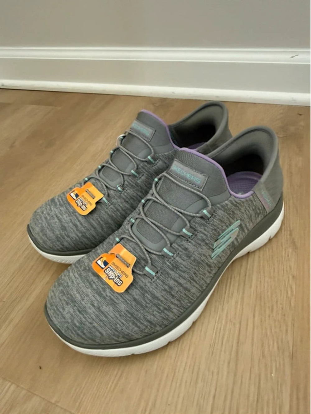 Women’s Sketchers Swift Summits Slip On Sneaker